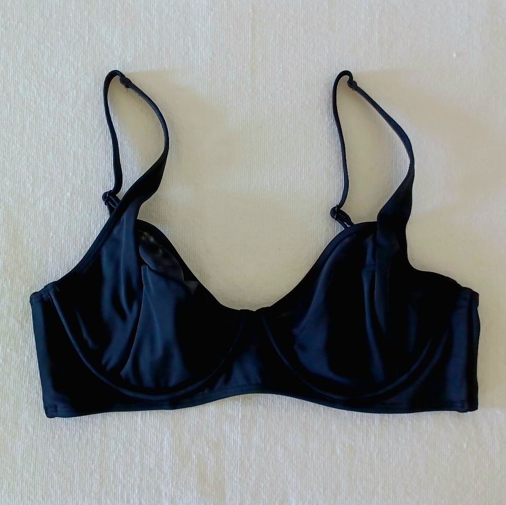 VENUS Black Bikini Top, size 36B